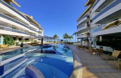 Imagem: O apartamento possui 3 Dormitórios, 5 Banheiros, 2 Vagas na