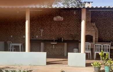 Imagem 6: Vendo casa. Churrasqueira, Varanda, 3 Vagas na garageme3 Dormitórios