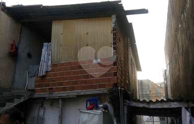 Imagem: A casa possui 1 Dormitório, 1 Banheiro, 126m² de Área e