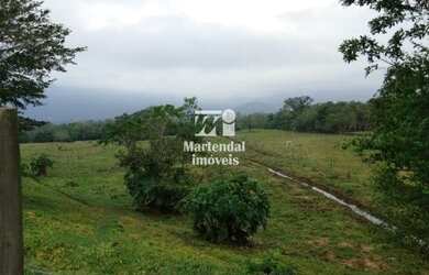 Imagem: O terreno possui 15.273m² de Área e está localizado em Aririu