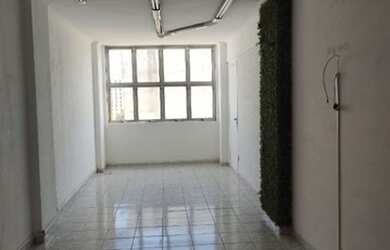 Imagem: O depósito possui 40m² de Área e está localizado em Santa