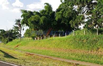 Imagem: O terreno possui 17.460m² de Área e está localizado em Santa