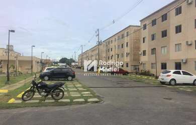 Imagem: O apartamento possui 2 Dormitórios, 1 Banheiro, 1 Vaga na garagem