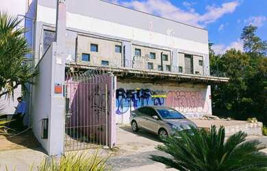 Imagem: O depósito possui 600m² de Área e está localizado em Parque