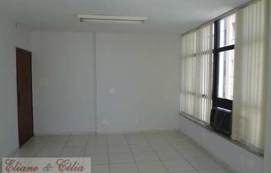 Imagem: O depósito possui 27m² de Área e está localizado em Lourdes