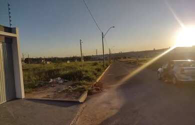 Imagem: O terreno possui 300m² de Área e está localizado em Jardim