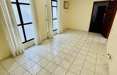 Imagem: O apartamento possui 1 Dormitório, 2 Banheiros, 1 Vaga na garagem