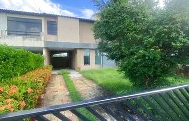 Imagem: A casa em condomínio possui 3 Dormitórios, 3 Banheiros, 3