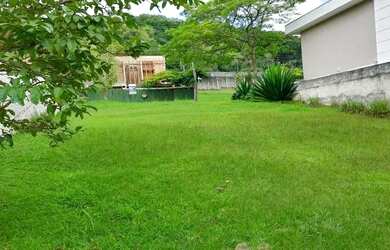 Imagem: O terreno possui 560m² de Área e está localizado em Alphaville