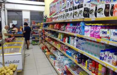 Imagem: O depósito possui 1 Vaga na garagem, 1m² de Área e está