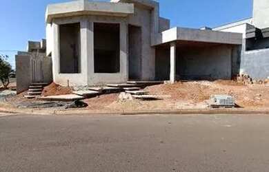 Imagem: A casa em condomínio possui 3 Dormitórios, 4 Banheiros, 2