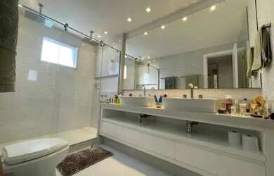 Imagem 9: MARAVILHOSA CASA COM PISCINA PARA VENDA, POSSUI 4 QUARTOS, SENDO 3 SUÍTES E PISCINA