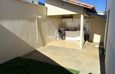 Imagem 5: Vendo casa. 4 Vagas na garageme3 Dormitórios