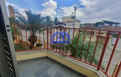 Imagem: O apartamento possui 3 Dormitórios, 1 Banheiro, 1 Vaga na garagem