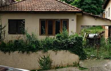 Imagem: O terreno possui 890m² de Área e está localizado em Lauzane