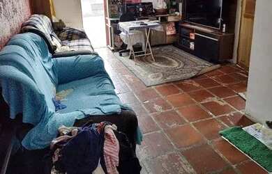 Imagem: A casa possui 2 Dormitórios, 1 Banheiro, 82m² de Área e