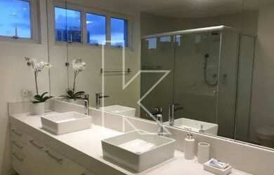 Imagem 15: Apartamento com 4 Quartos, sendo 4 suites e 7 banheiros para locação