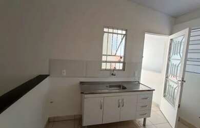 Imagem 11: Locação casa Jd Cerejeiras de Frente ao Poli Esportivos