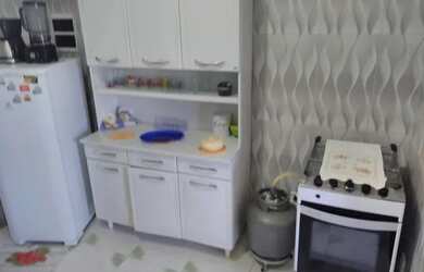 Imagem: A casa possui 2 Dormitórios, 1 Banheiro, 3 Vagas na garagem