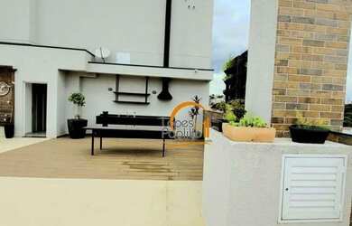 Imagem: O apartamento possui 1 Dormitório, 1 Banheiro, 1 Vaga na garagem