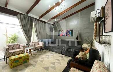 Imagem 3: Casa - SANTA MONICA. Piscina, Churrasqueira, Área de serviçoe229m²...