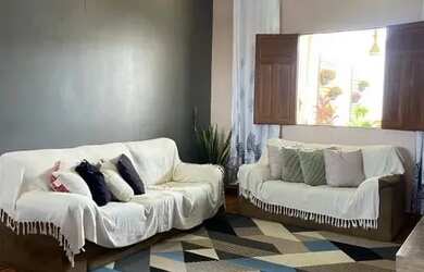 Imagem: A casa possui 2 Dormitórios, 1 Banheiro e está localizado