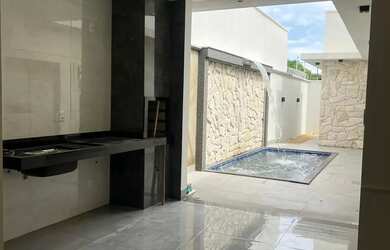 Imagem 7: Vendo linda casa na quadra 309 sul com 3 suítes, sendo uma com closet