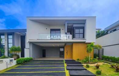 Imagem: A casa em condomínio possui 4 Dormitórios, 5 Banheiros, 4