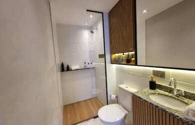 Imagem: O apartamento possui 2 Dormitórios, 2 Banheiros, 1 Vaga na