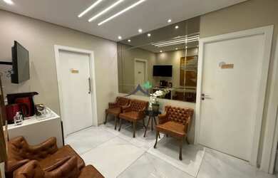 Imagem: O depósito possui 2 Vagas na garagem e 66m² de Área e está