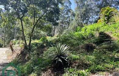 Imagem: O terreno possui 663m² de Área e está localizado em Cônego