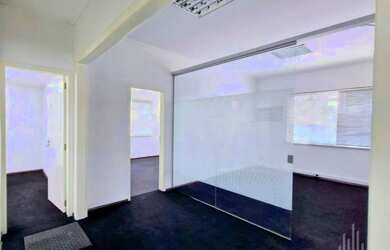 Imagem 10: Excelente Casa Comercial para Locação com 250m² no bairro Velha em...