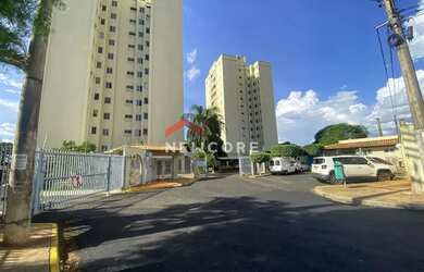 Imagem: O apartamento possui 3 Dormitórios, 2 Banheiros, 1 Vaga na