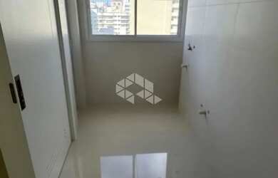 Imagem 16: Apartamento com 4 suítes e 2 vagas de garagem em Itapema com vista para...