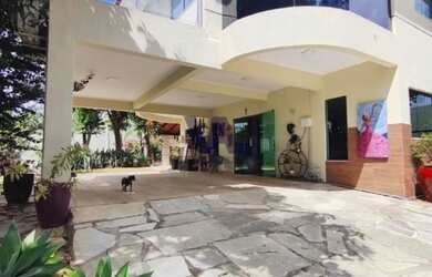 Imagem: A casa em condomínio possui 3 Dormitórios, 4 Banheiros, 2