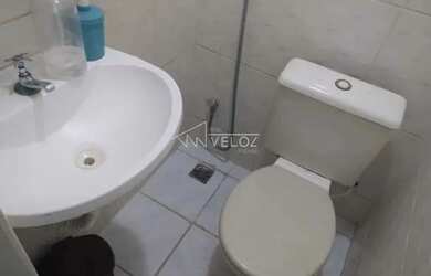 Imagem: O apartamento à venda possui 1 Dormitório, 1 Banheiro e 54m²