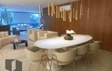 Imagem: O apartamento possui 4 Dormitórios, 4 Banheiros, 3 Vagas na