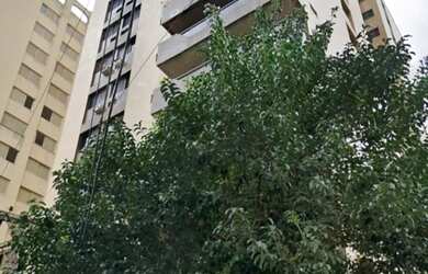 Imagem: O apartamento possui 4 Dormitórios, 5 Banheiros, 2 Vagas na