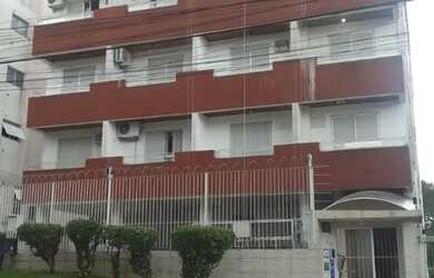 Imagem: O apartamento possui 1 Dormitório, 1 Banheiro, 1 Vaga na garagem