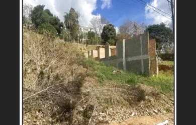 Imagem: O terreno possui 1.000m² de Área e está localizado em Vale