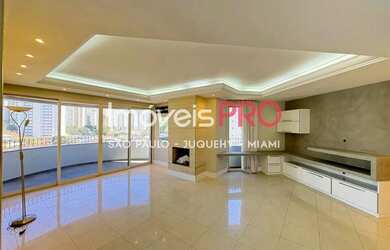 Imagem: O apartamento possui 4 Dormitórios, 3 Banheiros, 3 Vagas na