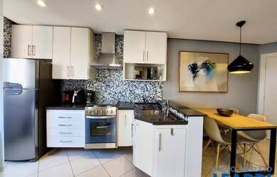 Imagem: O apartamento possui 2 Dormitórios, 2 Banheiros, 2 Vagas na