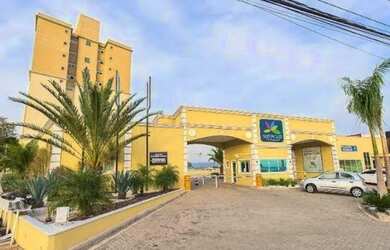 Imagem: O apartamento possui 2 Dormitórios, 1 Banheiro, 2 Vagas na