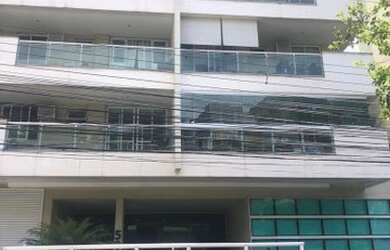 Imagem: O apartamento possui 3 Dormitórios, 3 Banheiros, 2 Vagas na