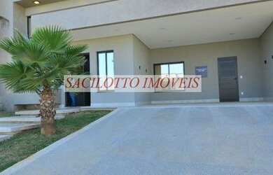 Imagem: A casa em condomínio possui 3 Dormitórios, 5 Banheiros, 4