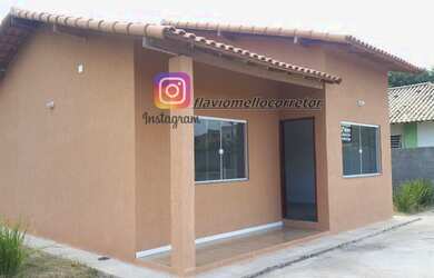 Imagem: A casa possui 2 Dormitórios, 1 Banheiro, 3 Vagas na garagem