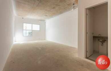 Imagem: O depósito possui 1 Vaga na garagem, 40m² de Área e está