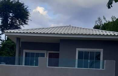 Imagem: A casa em condomínio possui 2 Dormitórios, 2 Banheiros, 3