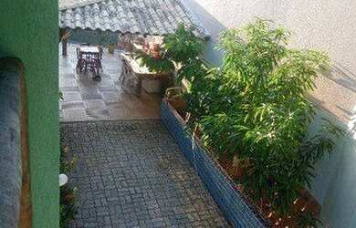 Imagem 2: Imóvel em Salvador. Piscina, 250m² de Área, 3 Vagas na garageme3 Dormitórios