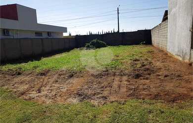 Imagem: O terreno possui 350m² de Área e está localizado em Jardim